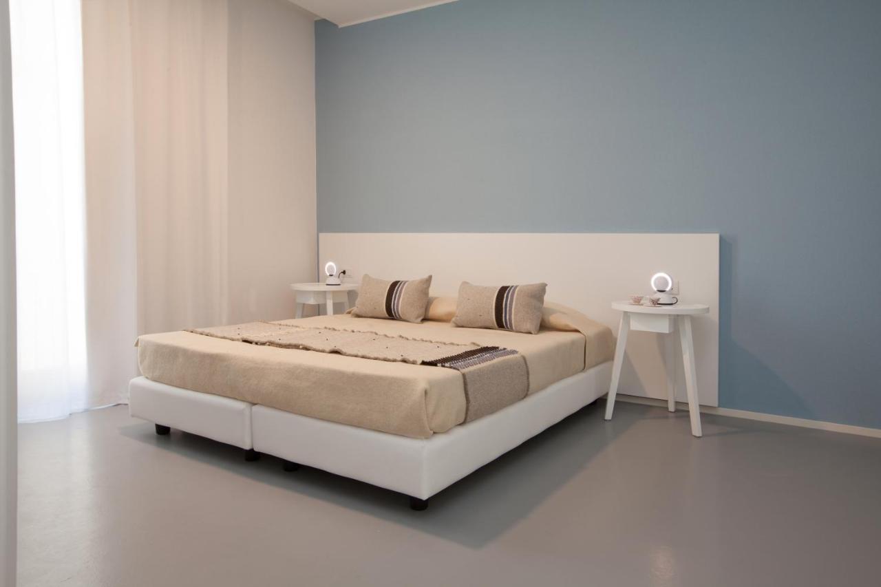 Felix Hotels - Residenza Dante Nuoro  Buitenkant foto